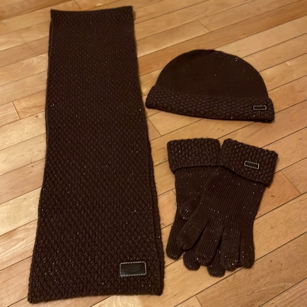 Authentic Coach Scarf Hat and Gloves set